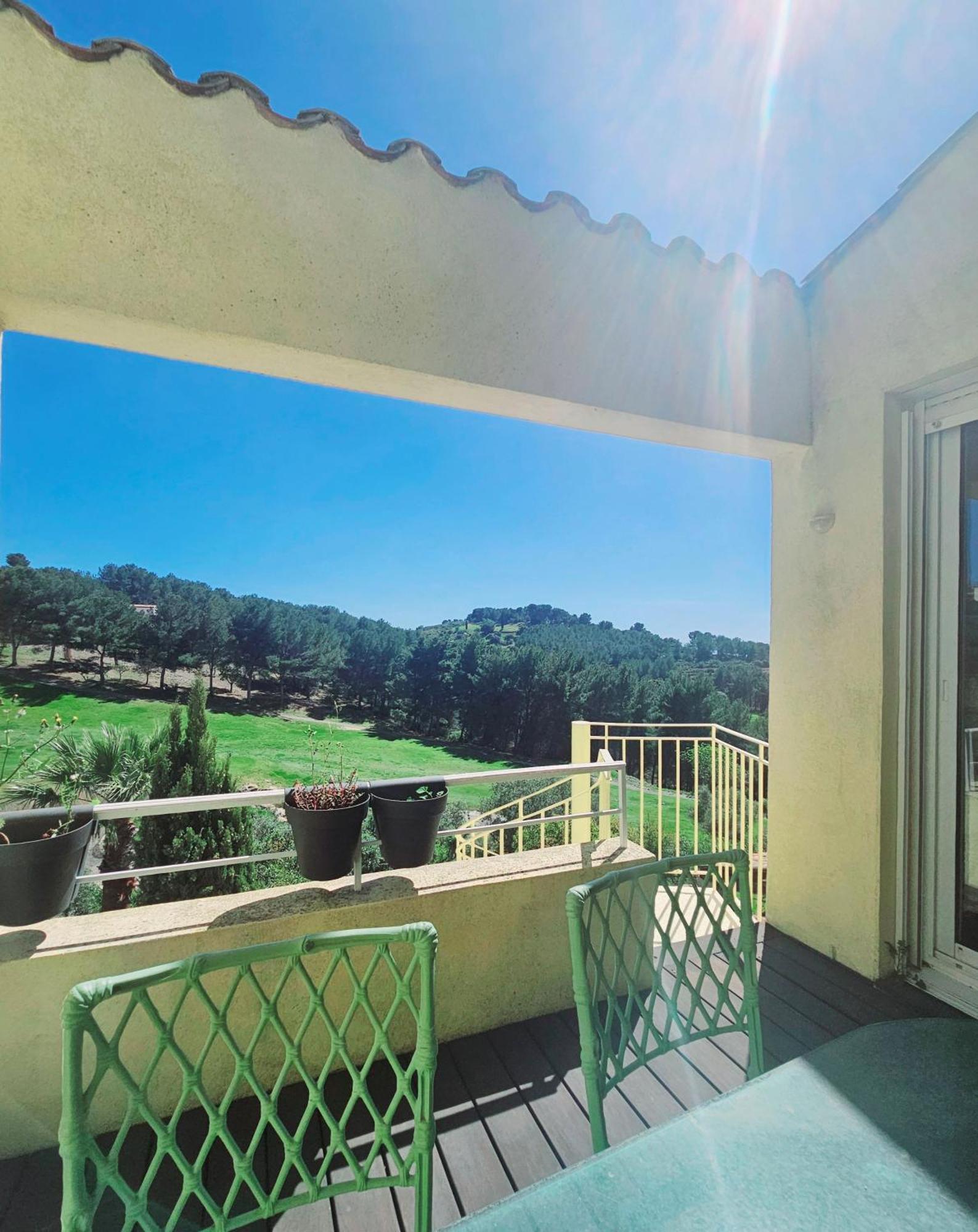 Villa Dans Cadre D'Exception - Golf, Piscine Et Tennis Prive Saint-Cyr-sur-Mer Luaran gambar